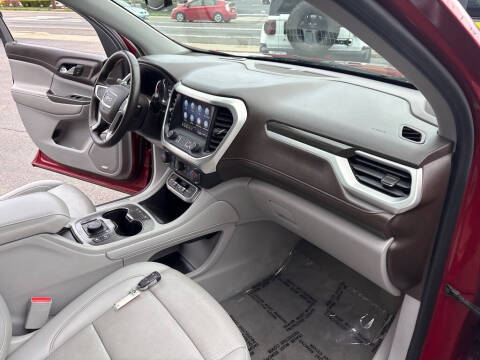 2023 GMC Acadia SLT