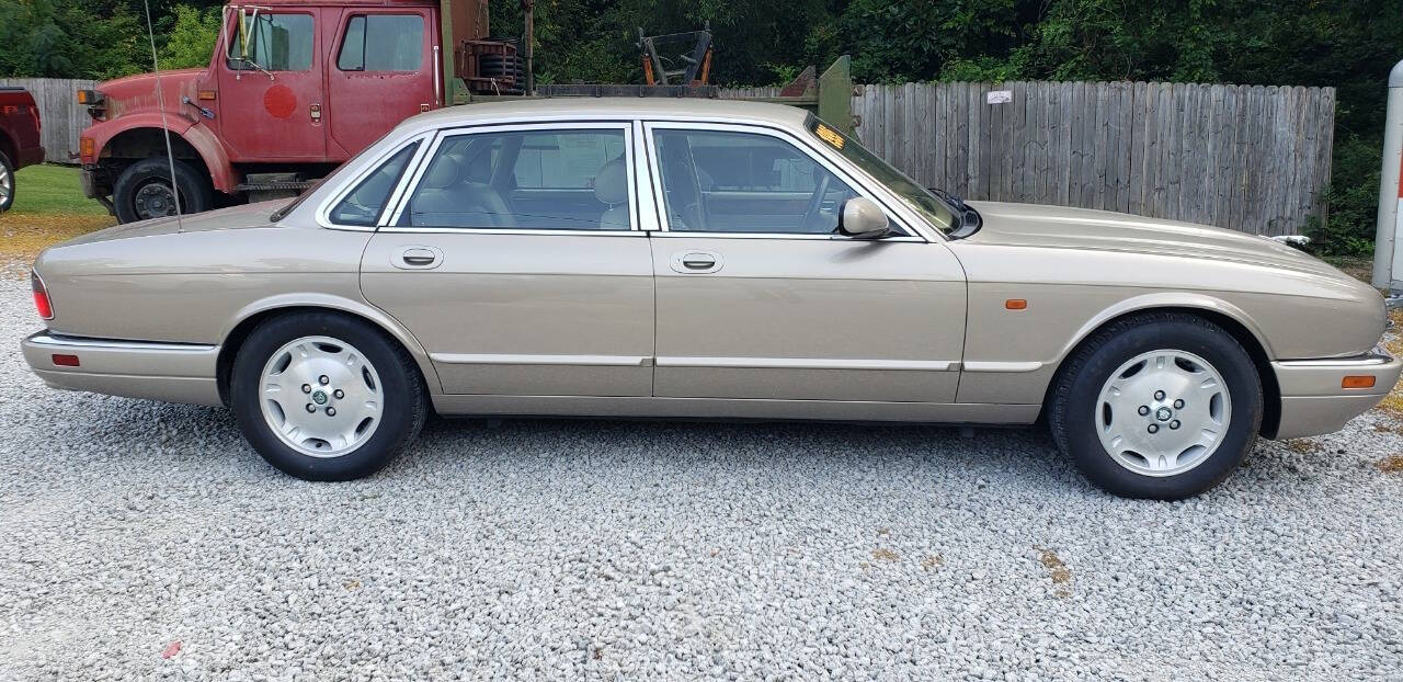 1995 Jaguar XJ-Series for sale at Hix Motor Co in Jacksonville, NC