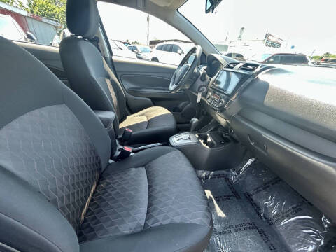 2024 Mitsubishi Mirage ES