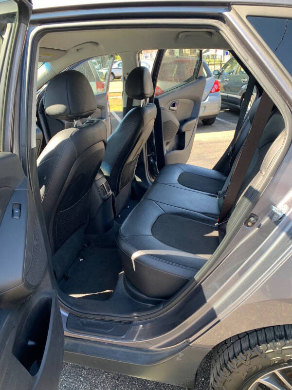 2015 Hyundai Tucson SE