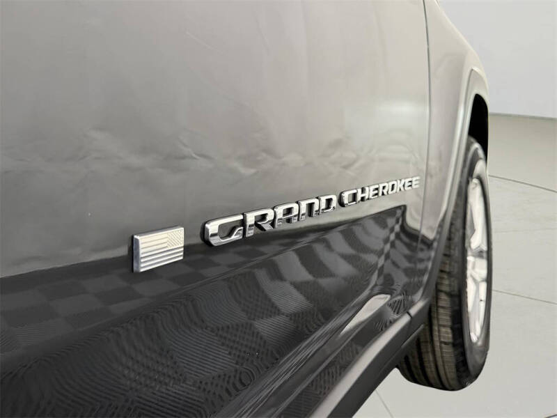 2023 Jeep Grand Cherokee Laredo