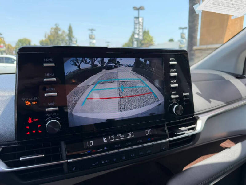 2023 Toyota Sienna