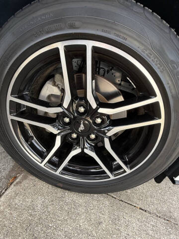 2021 Ford Mustang EcoBoost