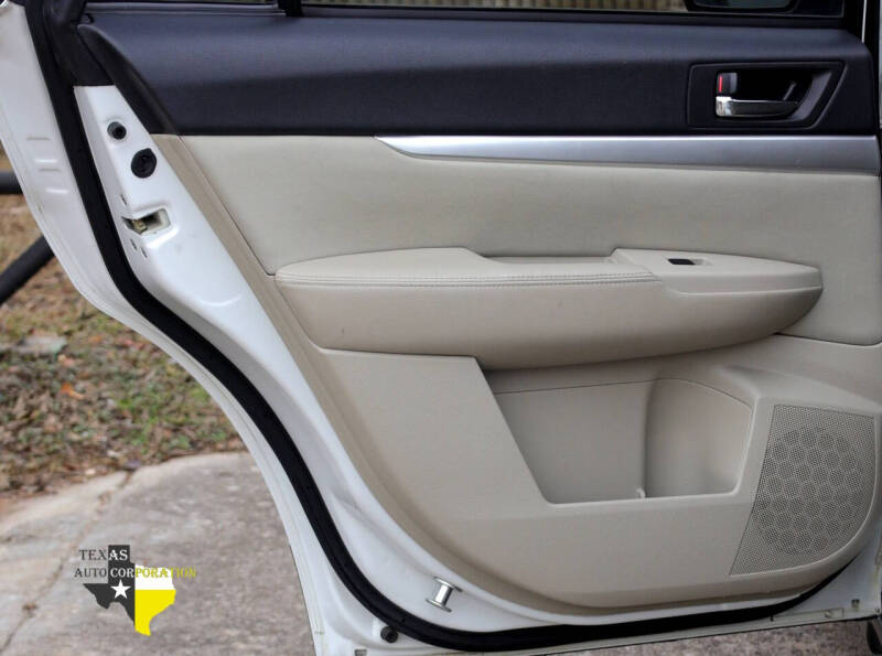 2011 Subaru Outback 2.5i Premium