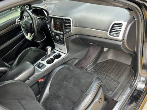 2017 Jeep Grand Cherokee SRT