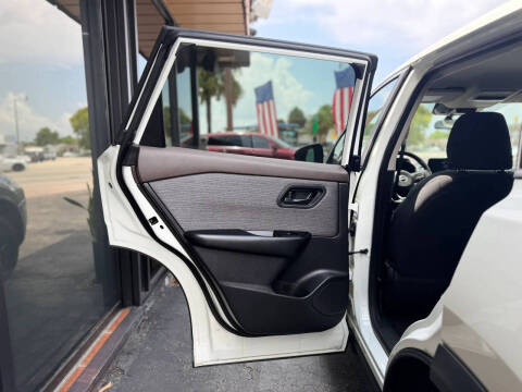 2023 Nissan Rogue S