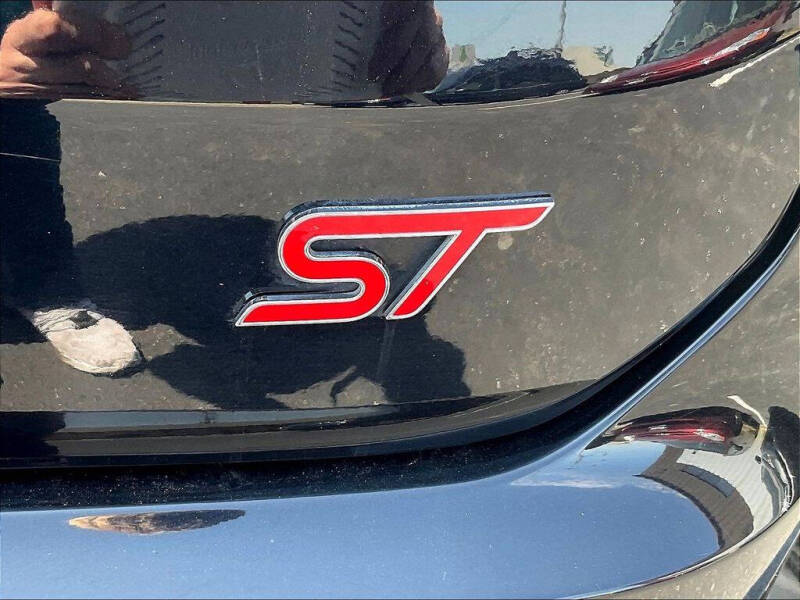 2020 Ford Edge ST