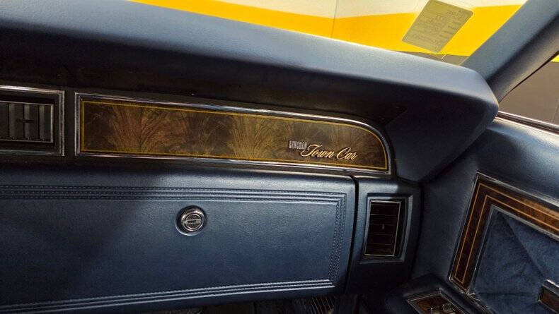 1977 Lincoln Continental