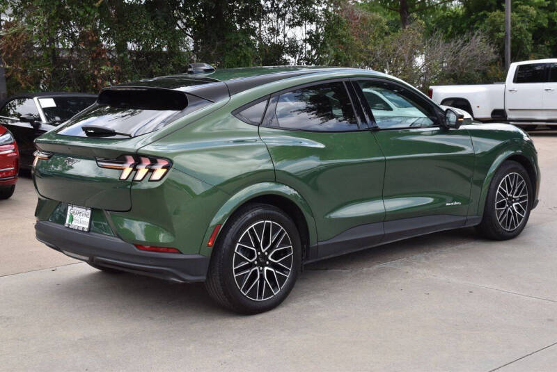 2025 Ford Mustang Mach-E Premium