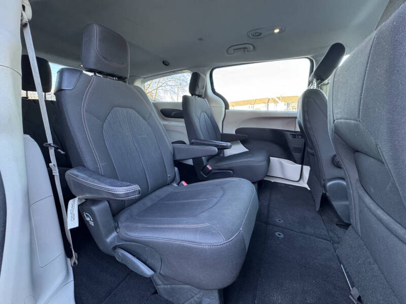 2018 Chrysler Pacifica LX