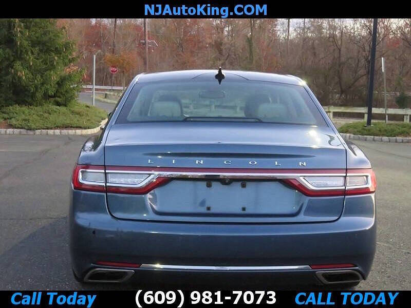 2018 Lincoln Continental Select