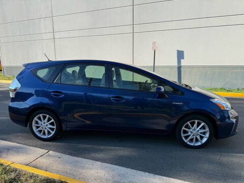 2012 Toyota Prius v Three