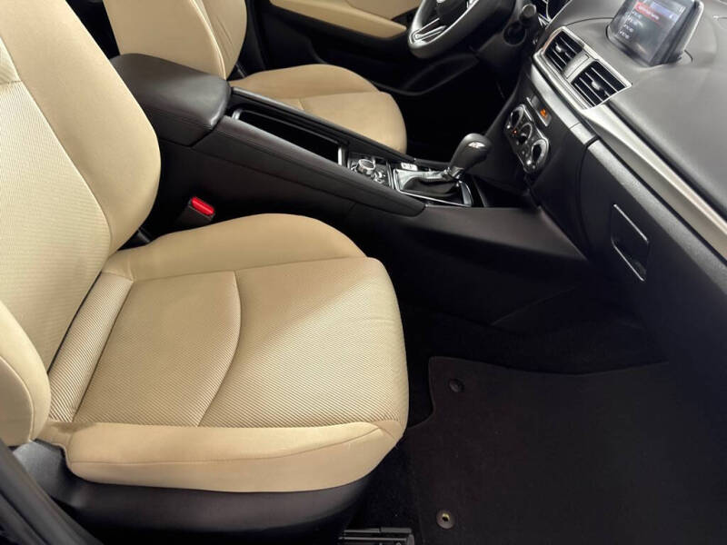 2017 Mazda MAZDA3 Sport