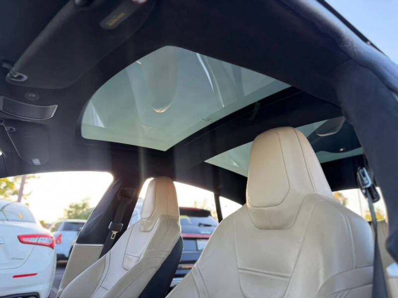 2016 Tesla Model S
