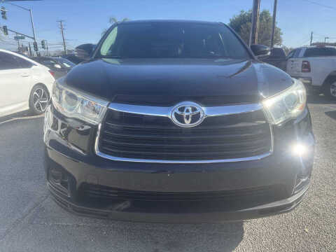 2015 Toyota Highlander LE