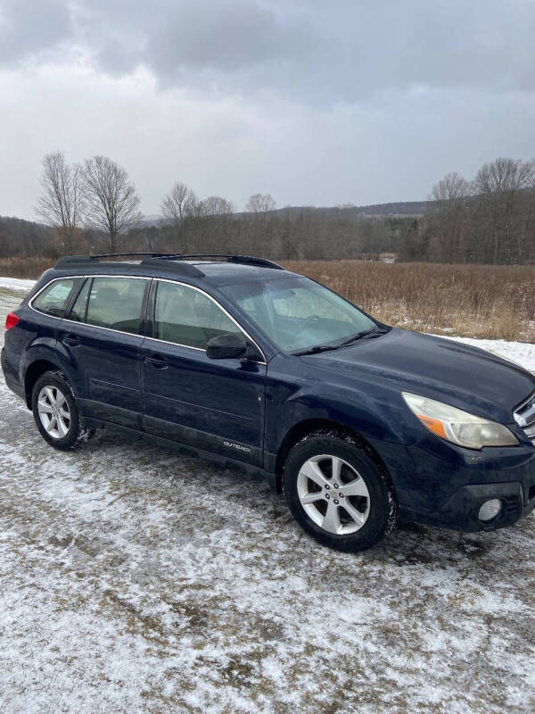2014 Subaru Outback Base's photo
