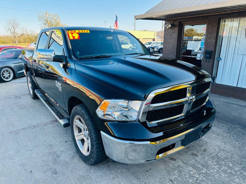 2019 RAM 1500 Classic SLT