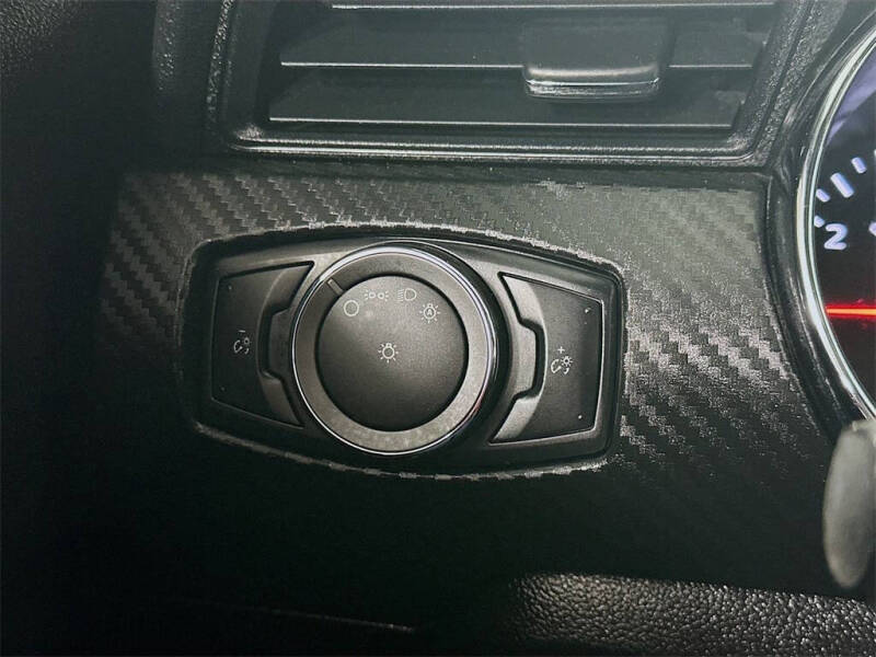 2017 Ford Mustang V6