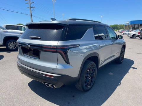 2024 Chevrolet Traverse LT