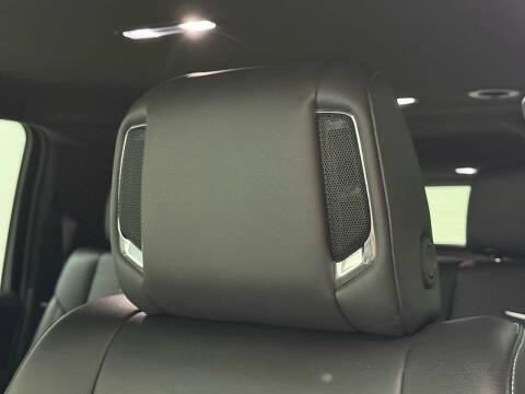 2023 Cadillac Escalade ESV Luxury