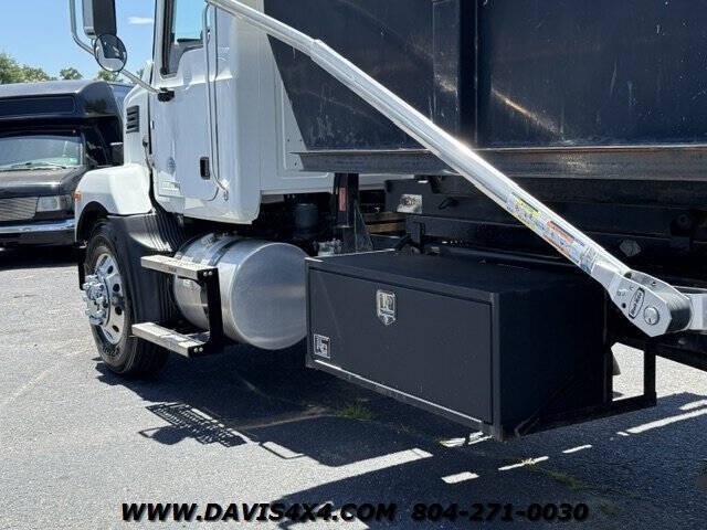2022 Mack MD6