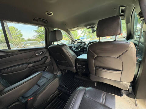 2022 Chevrolet Traverse RS