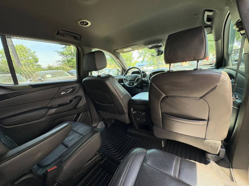 2022 Chevrolet Traverse RS