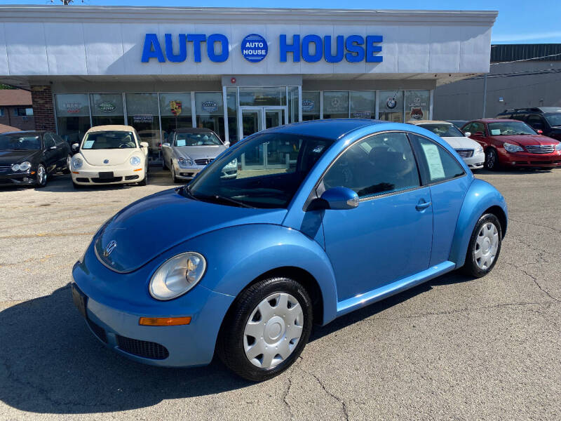 2010 Volkswagen New Beetle for sale at Auto House Motors in Downers Grove IL