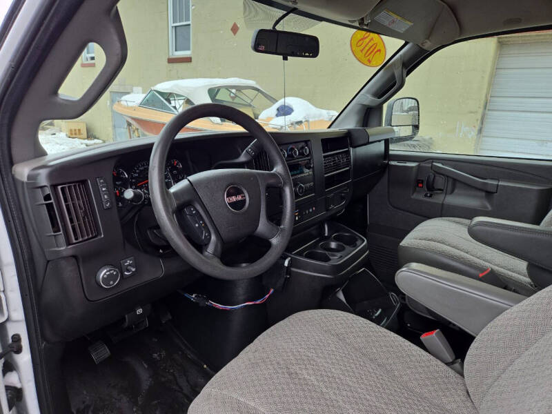 2018 GMC Savana 2500