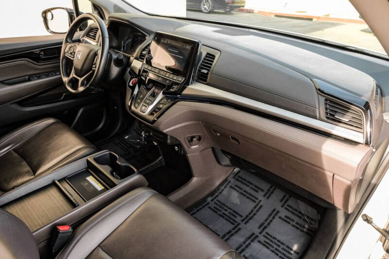 2020 Honda Odyssey Elite