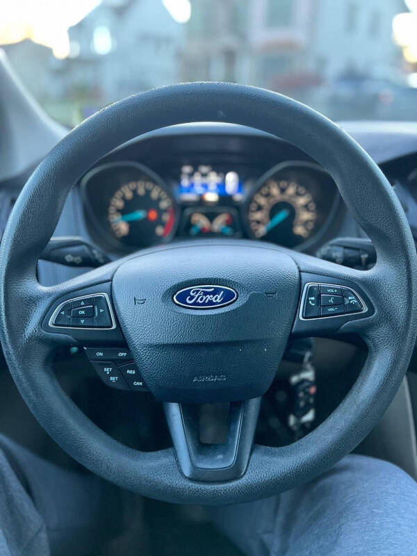 2017 Ford Focus SE