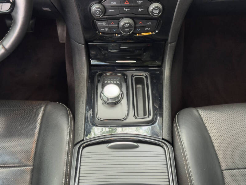 2019 Chrysler 300 S