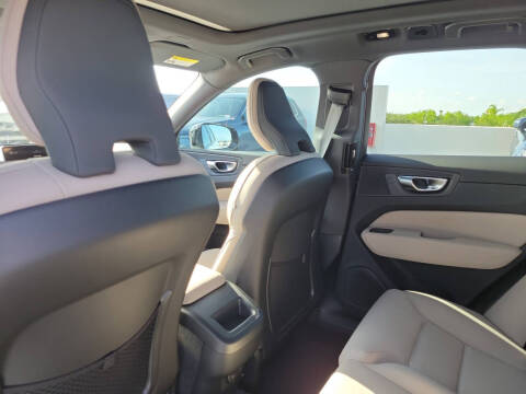 2026 Volvo XC60 B5 Core