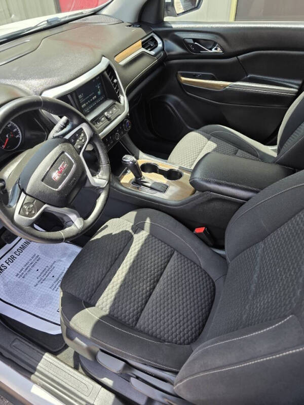 2018 GMC Acadia SLE-1