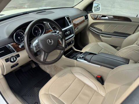 2014 Mercedes-Benz GL-Class GL 550 4MATIC