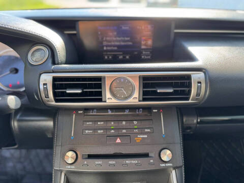 2015 Lexus IS 250 Crafted Line