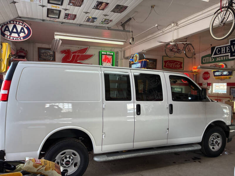 2024 GMC Savana 2500