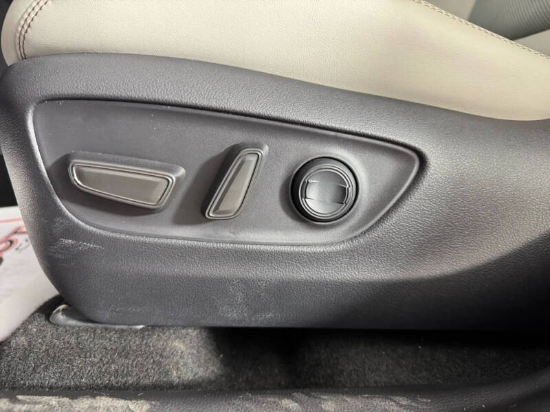 2023 Toyota RAV4 Hybrid Limited