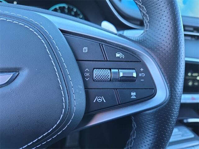 2023 Genesis GV70 2.5T Standard