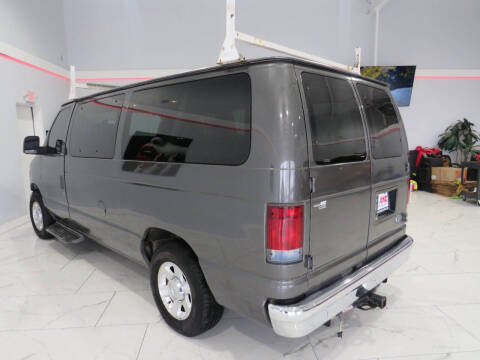 2005 Ford E-Series E-150 XL