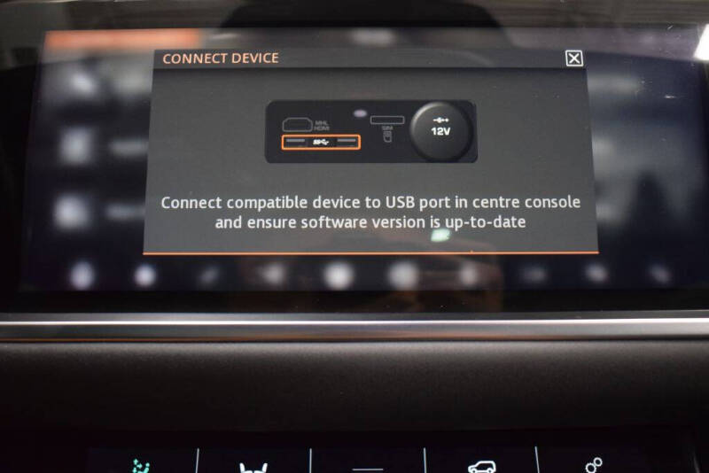 2020 Land Rover Range Rover Evoque SE