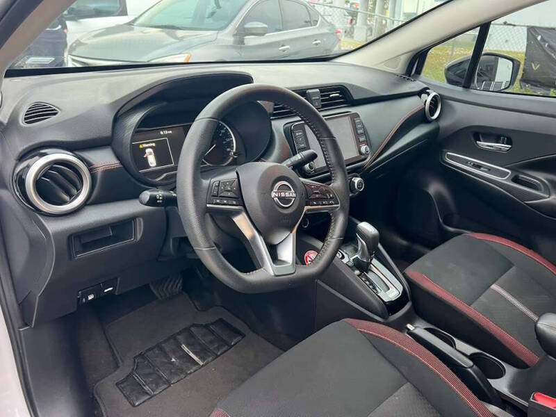 2025 Nissan Versa SR