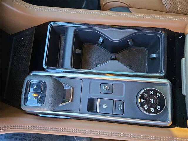 2024 Nissan Pathfinder Platinum