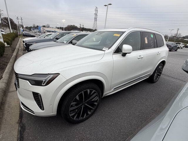 2025 Volvo XC90 B6 Plus Bright Theme 7P