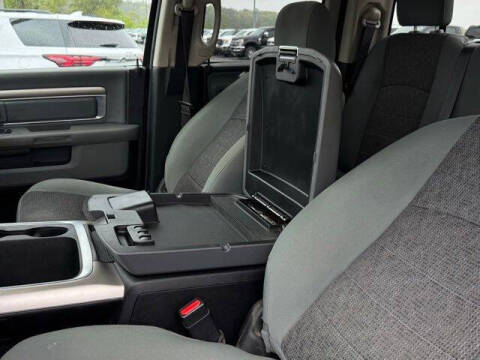 2017 RAM 1500 SLT