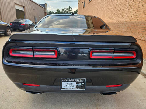 2016 Dodge Challenger 392 HEMI Scat Pack Shaker