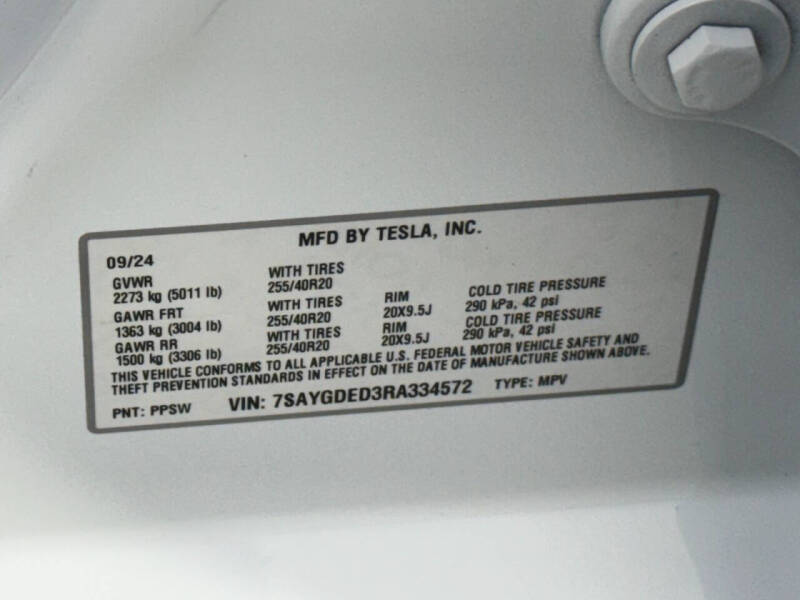 2024 Tesla Model Y Long Range