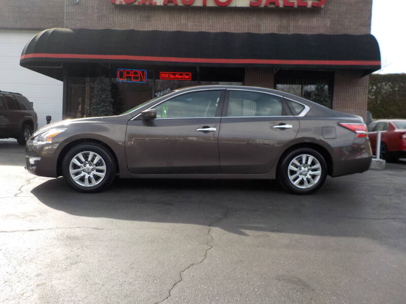 2015 Nissan Altima for sale at F.D.R. Auto Sales in Springfield MA