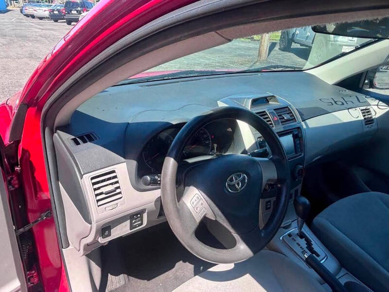 2012 Toyota Corolla LE