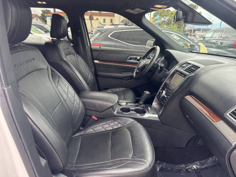 2019 Ford Explorer Platinum